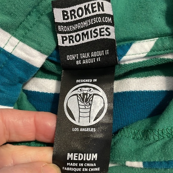 Zumiez | Broken Promises | “We Ain’t Homies”| Green/Blue |Crop Hoodie| Size M - Picture 10 of 16